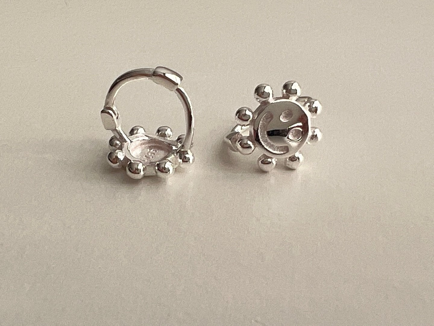 Evia Sunflower Smiley Face Silver Earrings