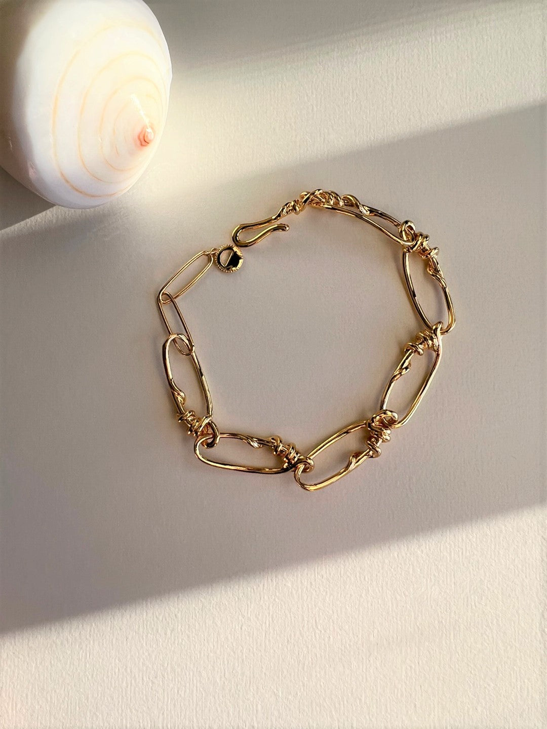 Oxia Tulip Gold Bracelets
