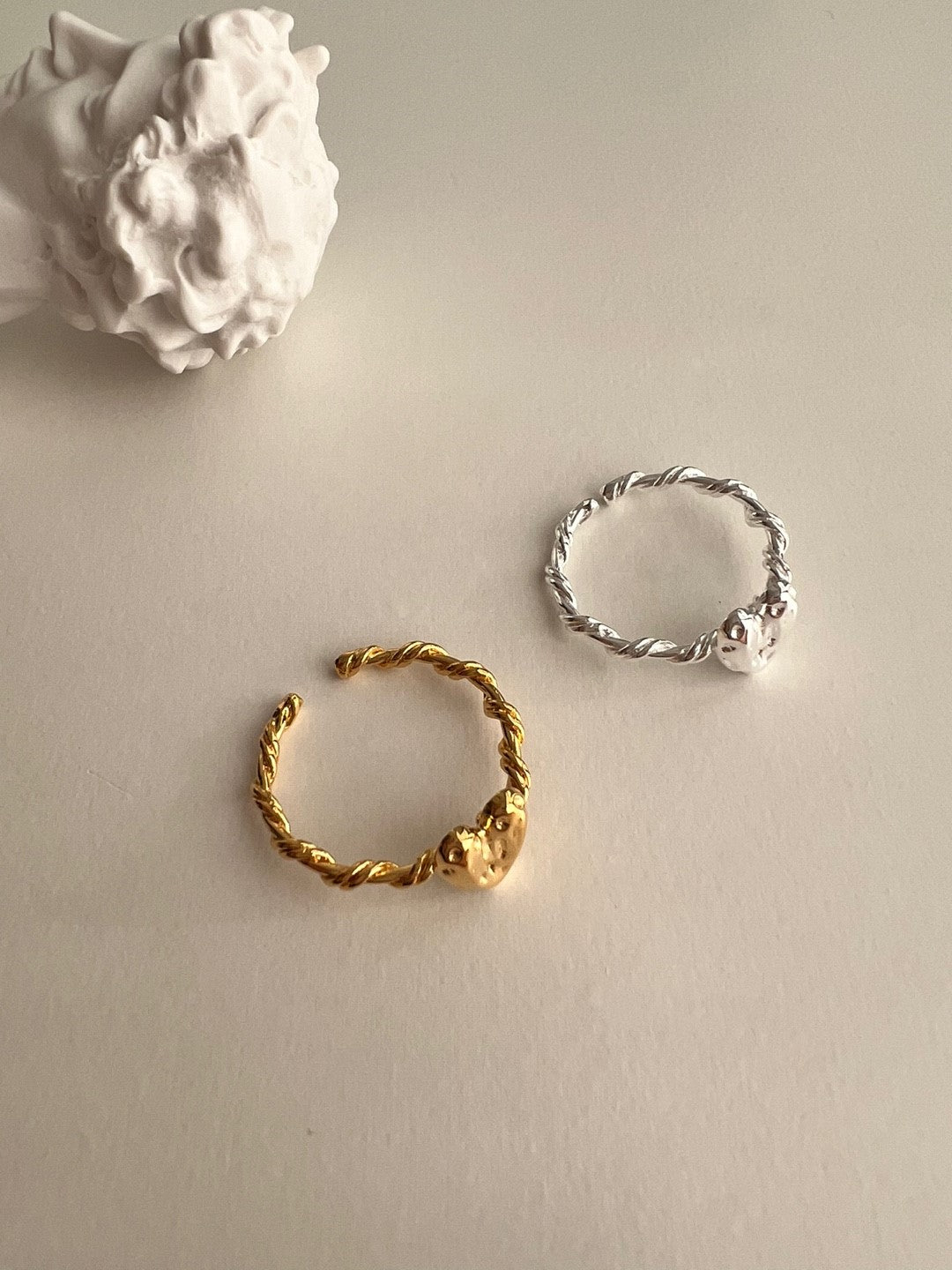 Dokos Heart Stylish Ring