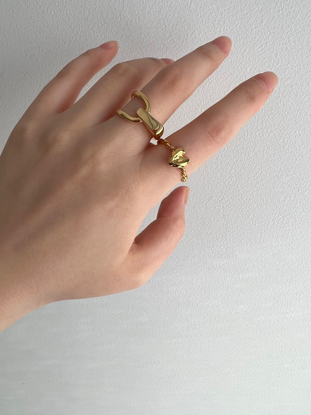 Dokos Heart Stylish Ring