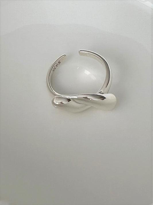 Amy Simple Cross Silver Ring