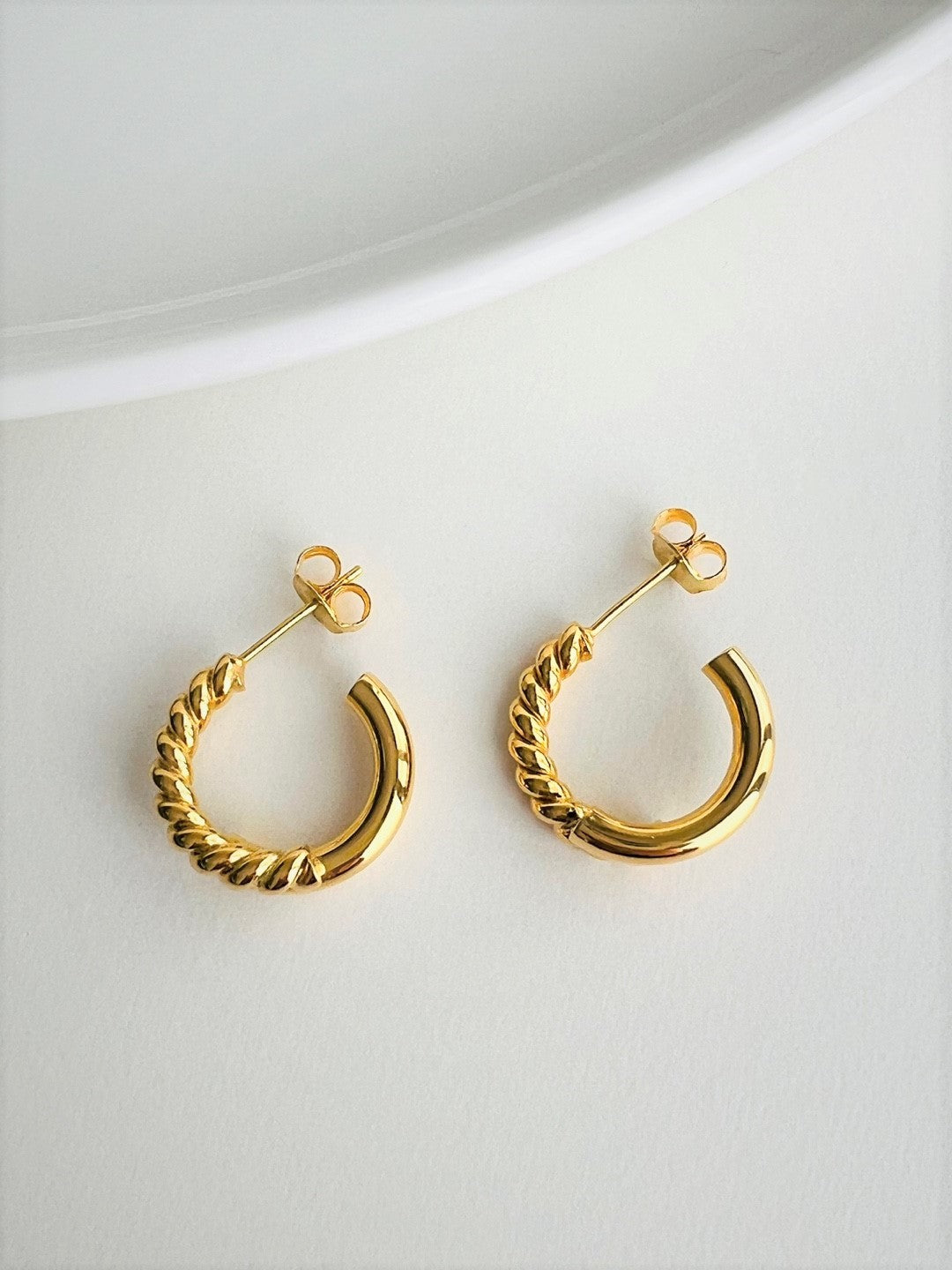 Emma Classic Hoop Silver Earrings