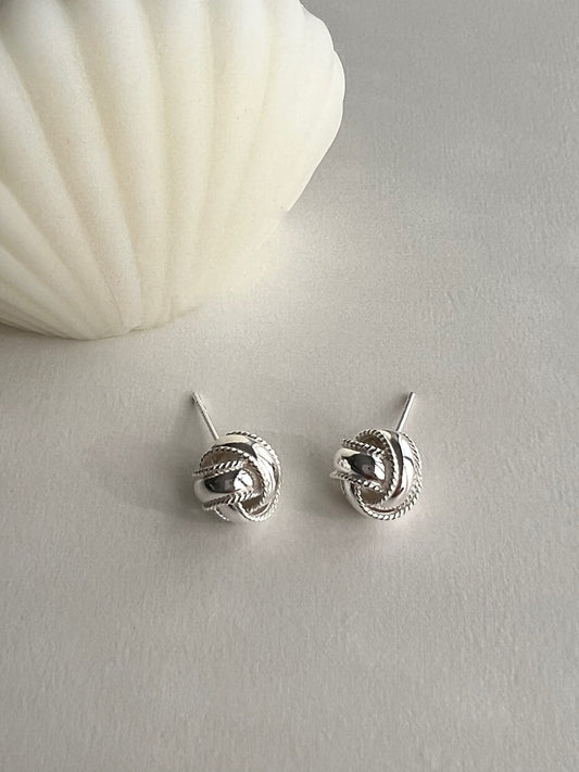 Anna Twisted Ball Studs