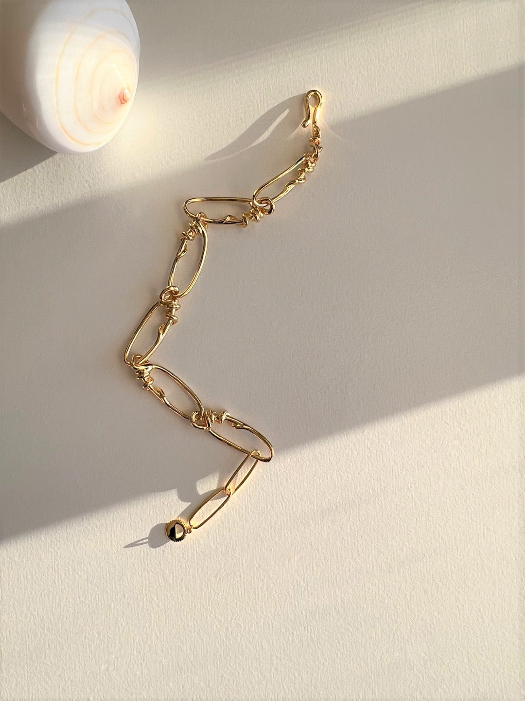 Oxia Tulip Gold Bracelets