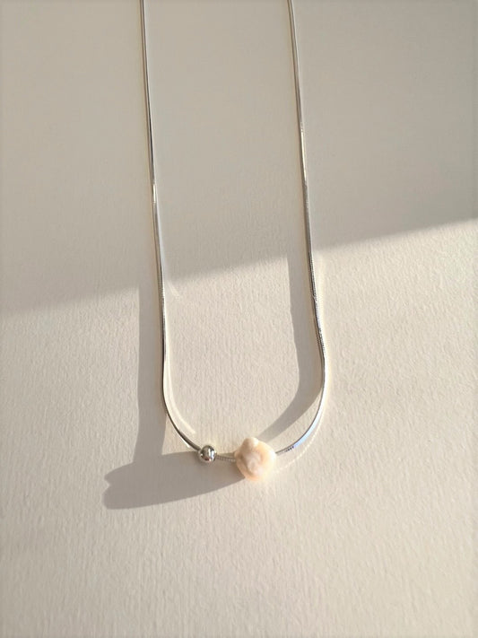 Atokos Pearl Point Silver Necklace