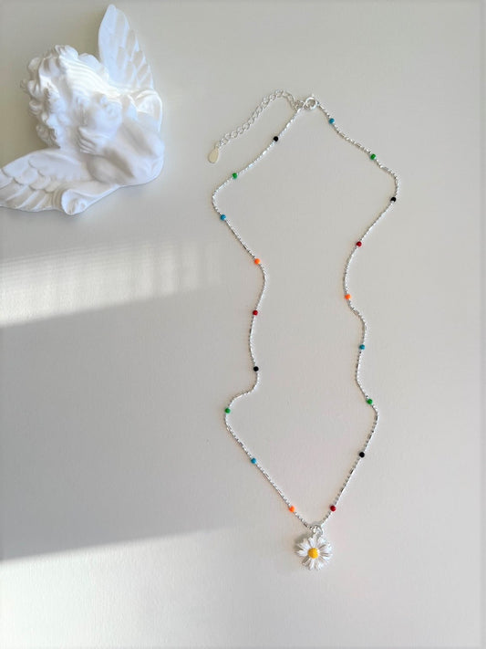 Ithaca Daisy Silver Necklace