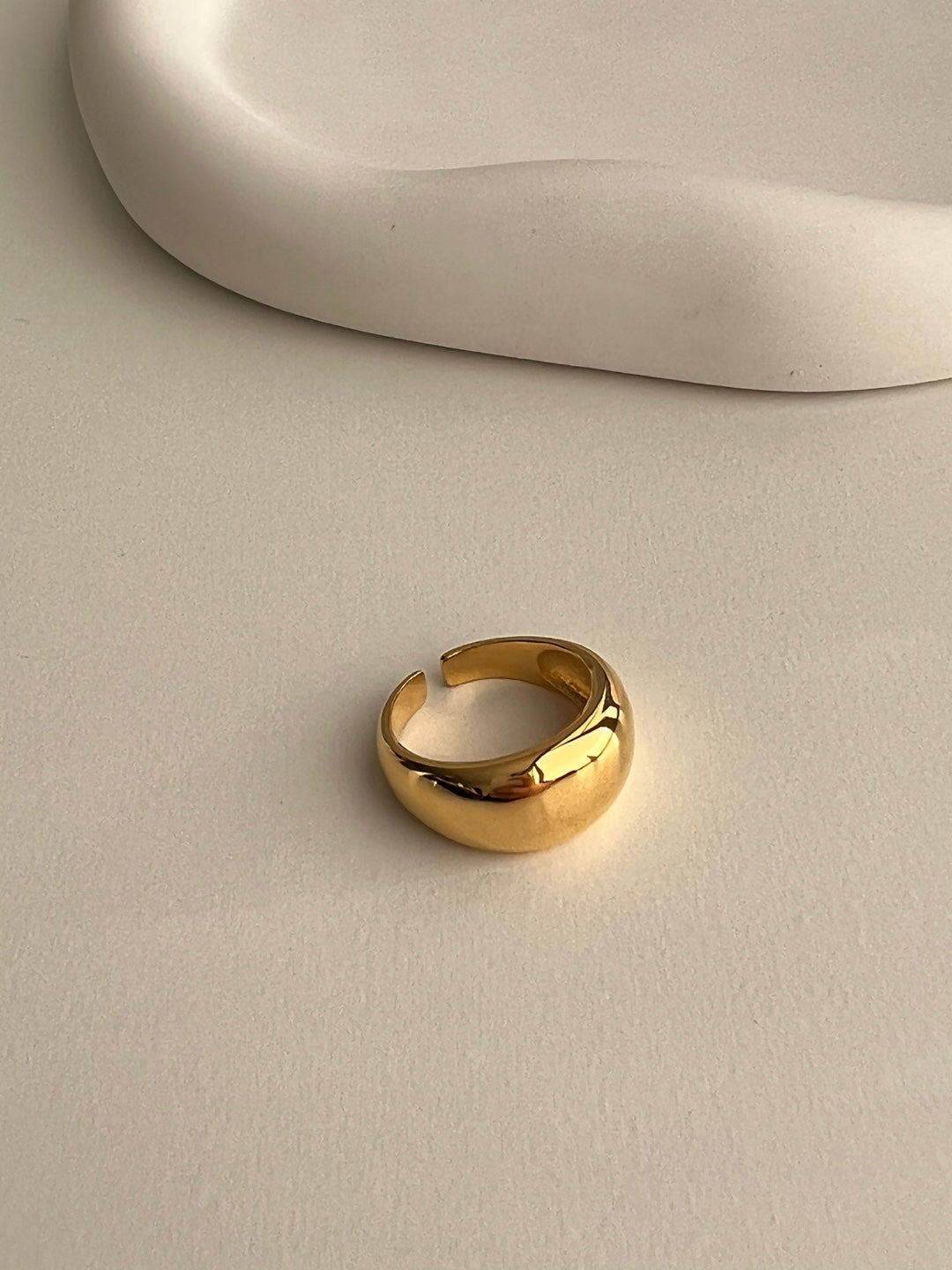 Chalki Simple Chic Ring