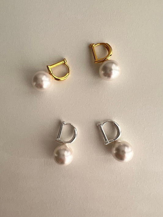 DD Pearl Earrings
