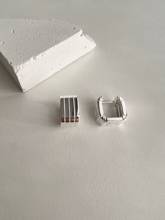 Sara Square Chic Earrings