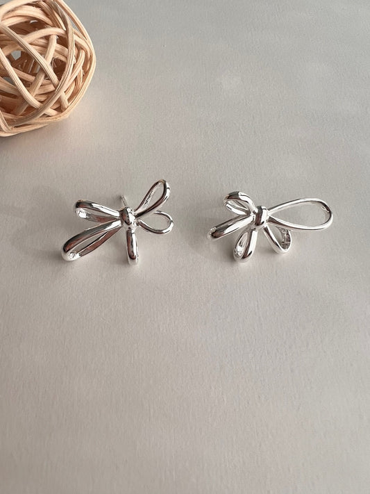 Samos Large Bow Studs