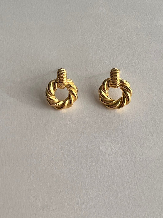 Sirna Twisted Circle Studs
