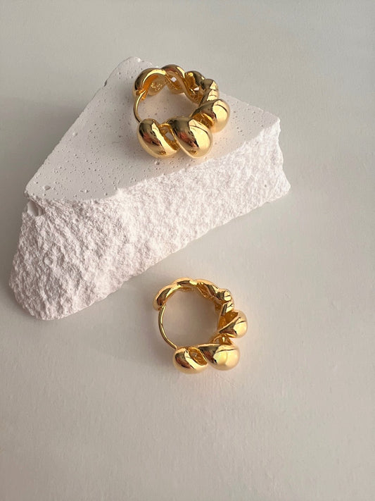 Tinos Twisted Hoop Earrings
