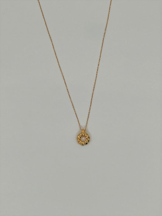 Sirna Twisted Circle Necklace