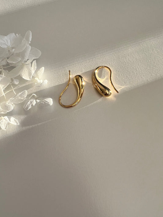 Ali Irregular Hoop Earrings