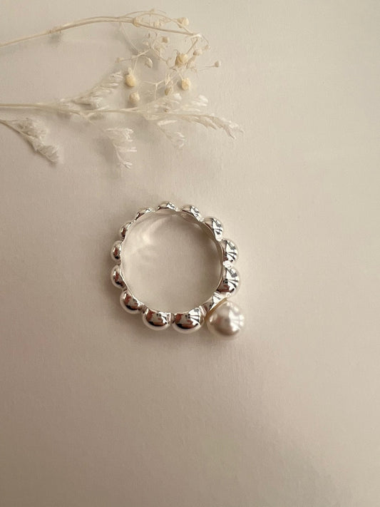 Anna Chic Pearl Ring