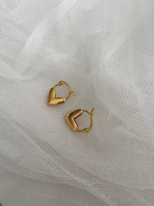 Billy Gold Heart Chic Studs