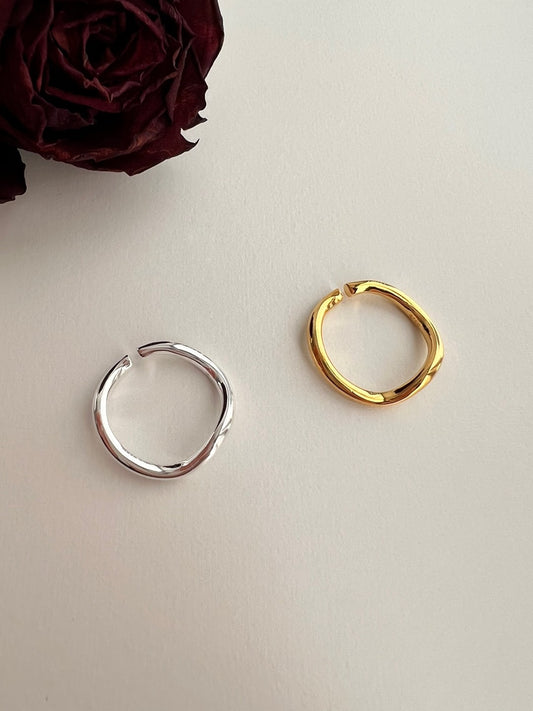 Cecilia Simple Stylish Ring