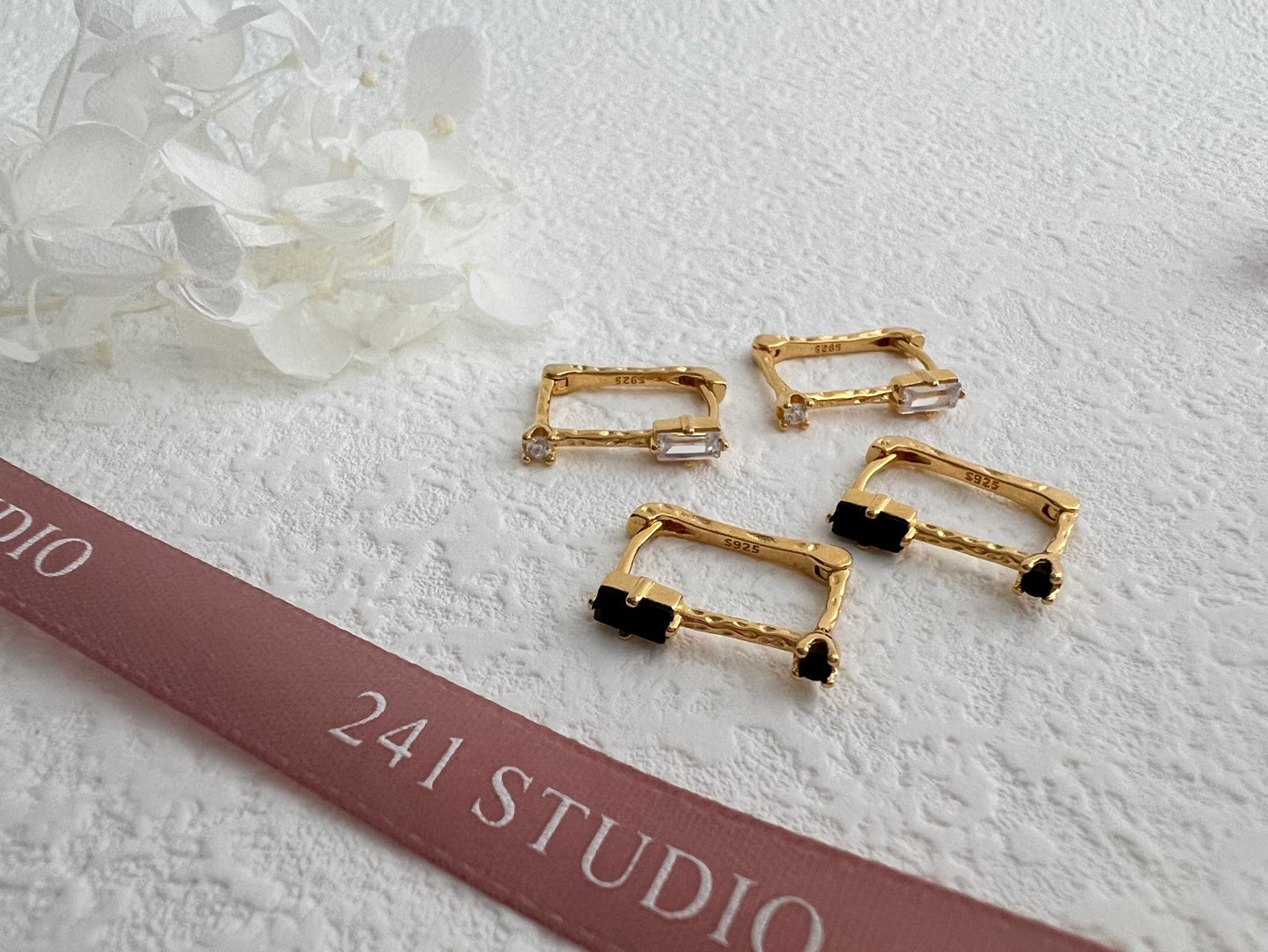 Kos Chic Rectangle Earrings