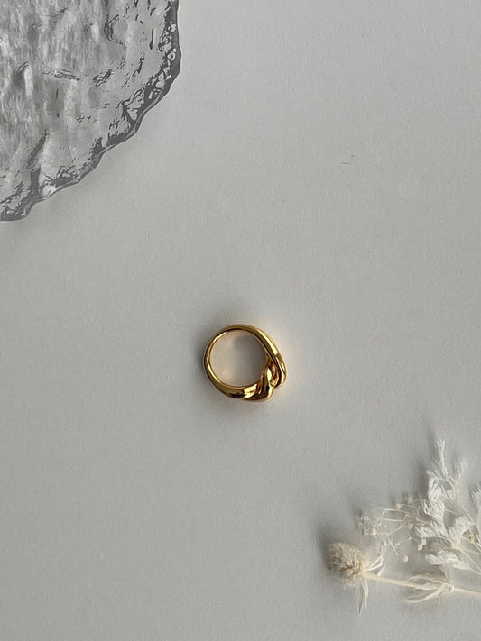 Cecilla Double Linked Gold Ring
