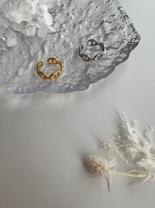 Cecilia Pig Nose Open Ring