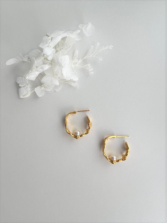 Billy Vintage Pearl Hoop Earrings
