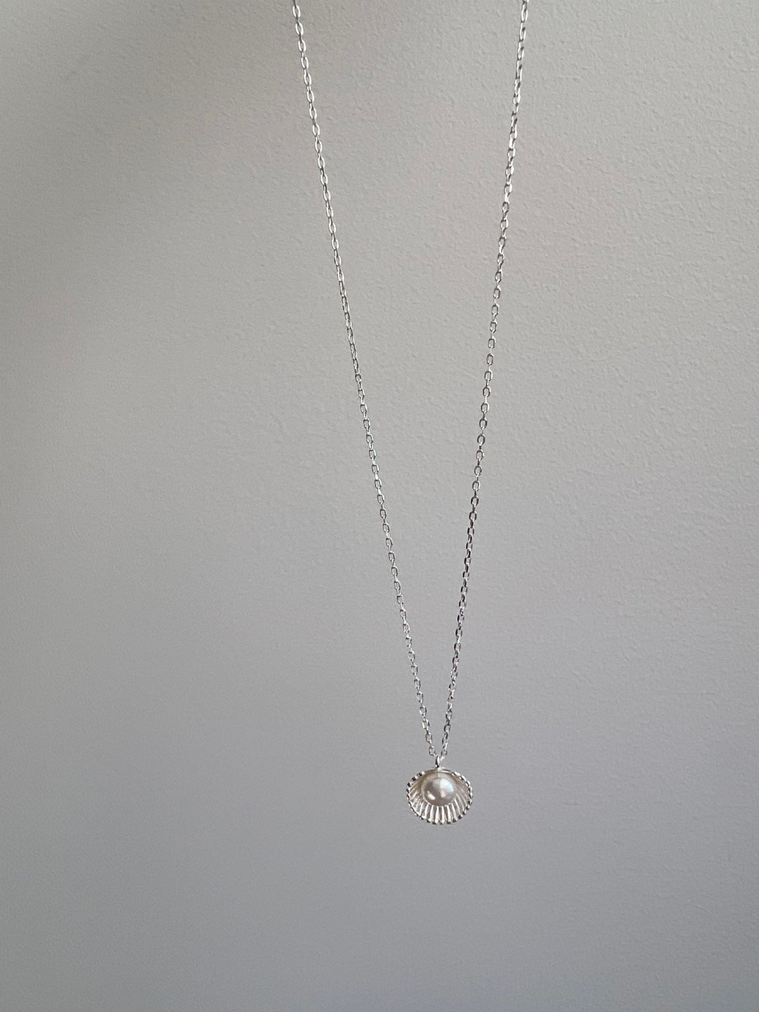 Atokos Shell Pearl Silver Necklace