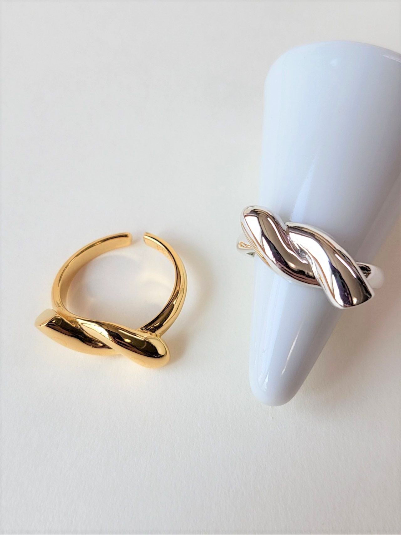 Amy Simple Cross Silver Ring